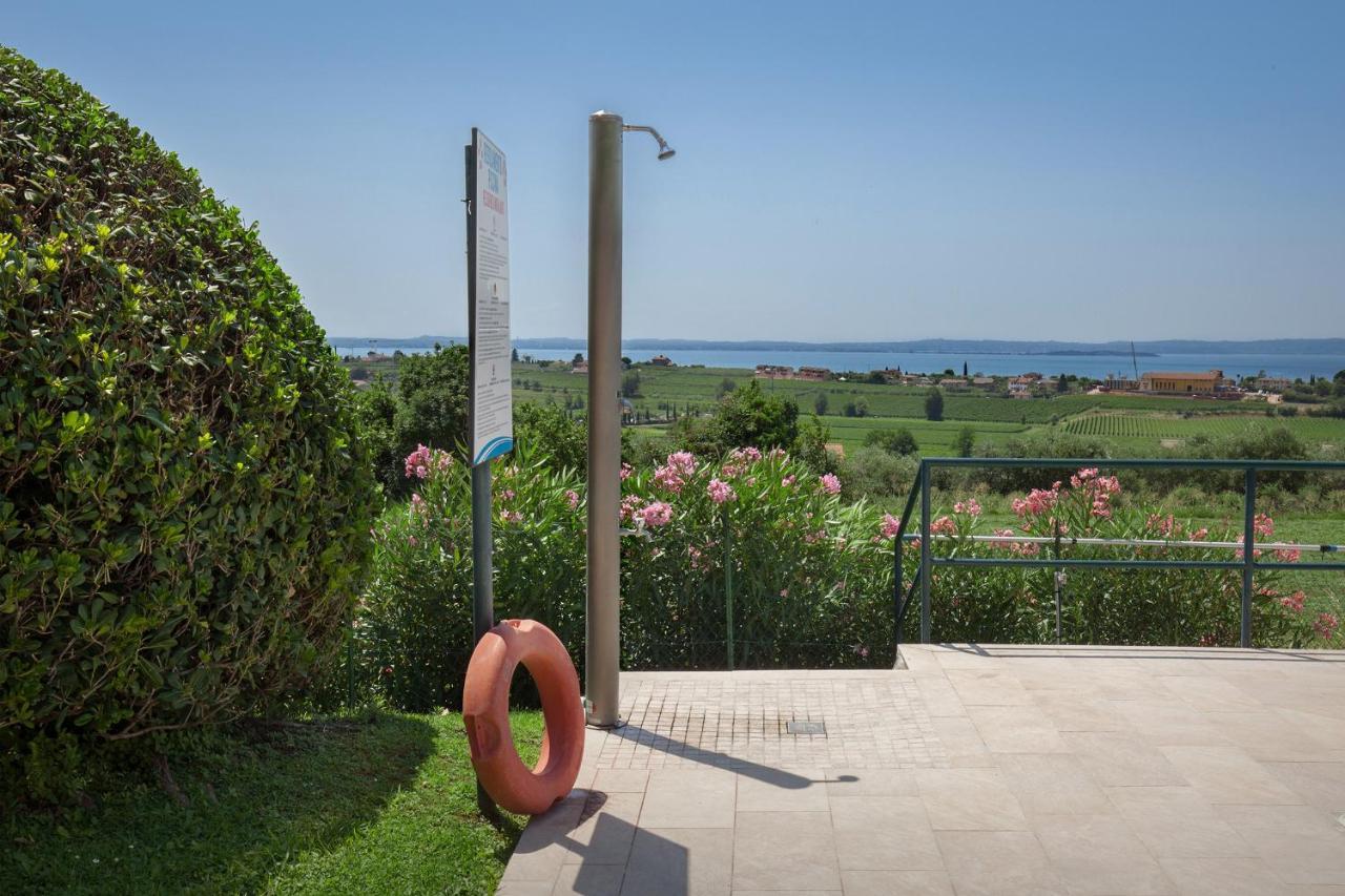Apartment Prefontana With Pool Bardolino Bagian luar foto